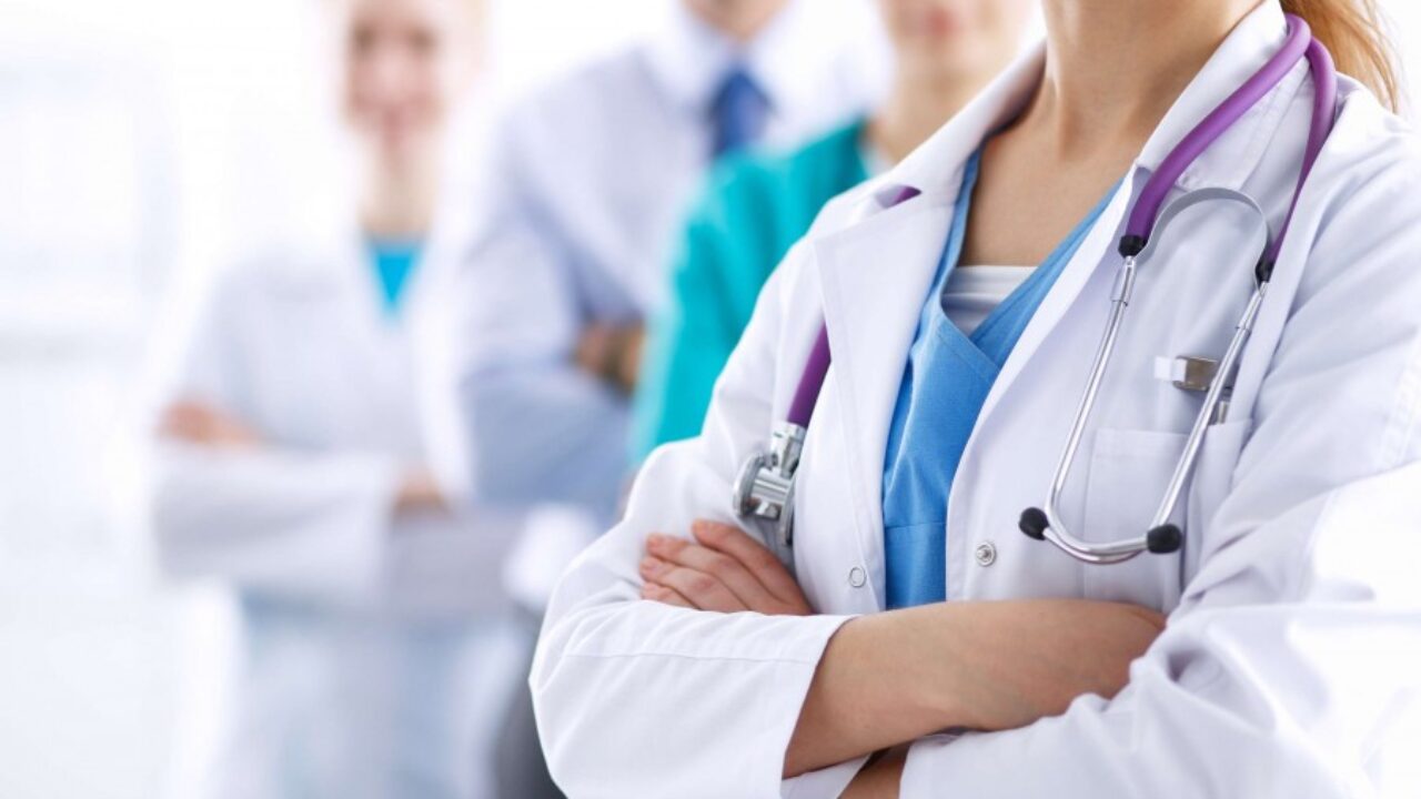 المغرب يرفع أعداد طلبة الطب بـ %40 لإنهاء الخصاص في 2035- medecinecouncours.com